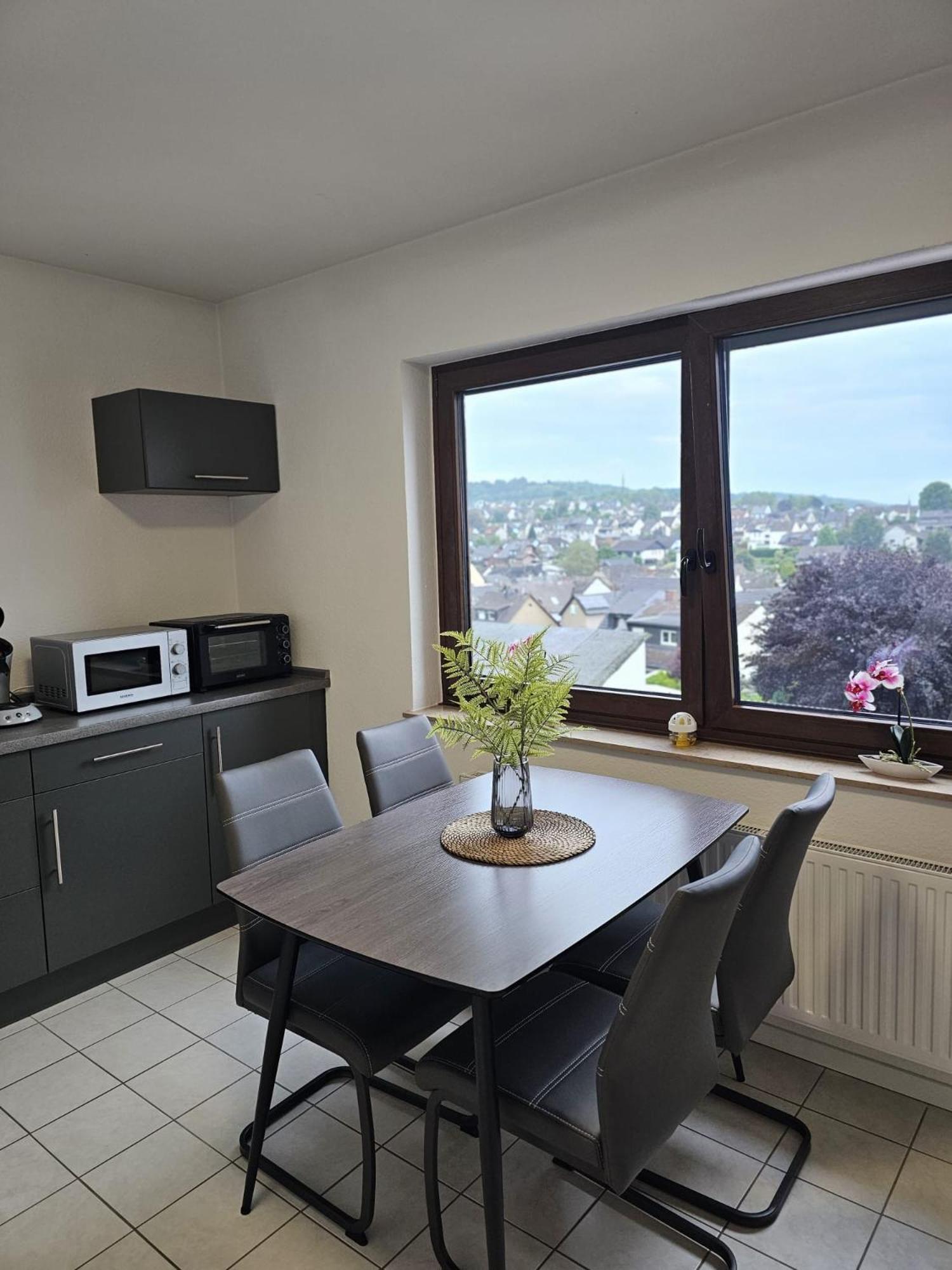 Gemuetliche Ferienwohnung Mülheim-Kärlich Εξωτερικό φωτογραφία